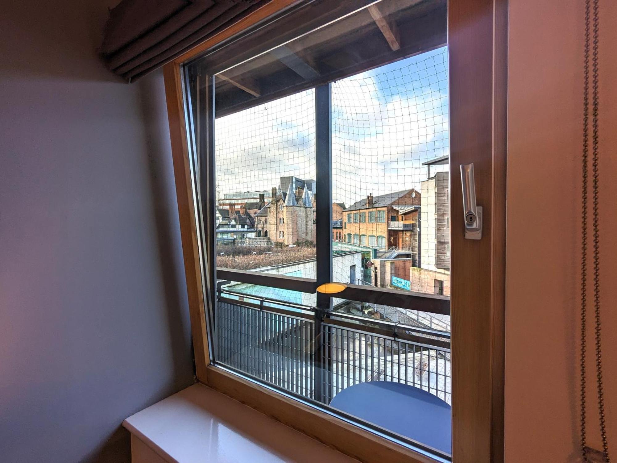 Stunning Modern Coventry City Centre Apartment Екстериор снимка